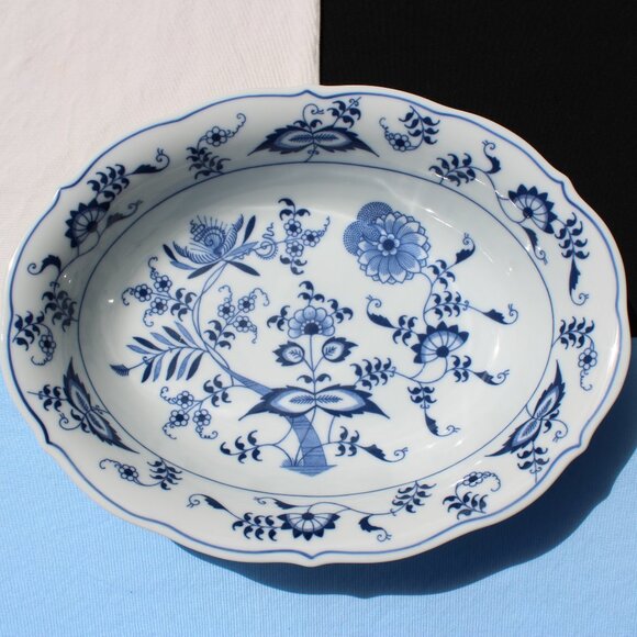 Blue Danube Vegetable Bowl - Picture 3 of 5